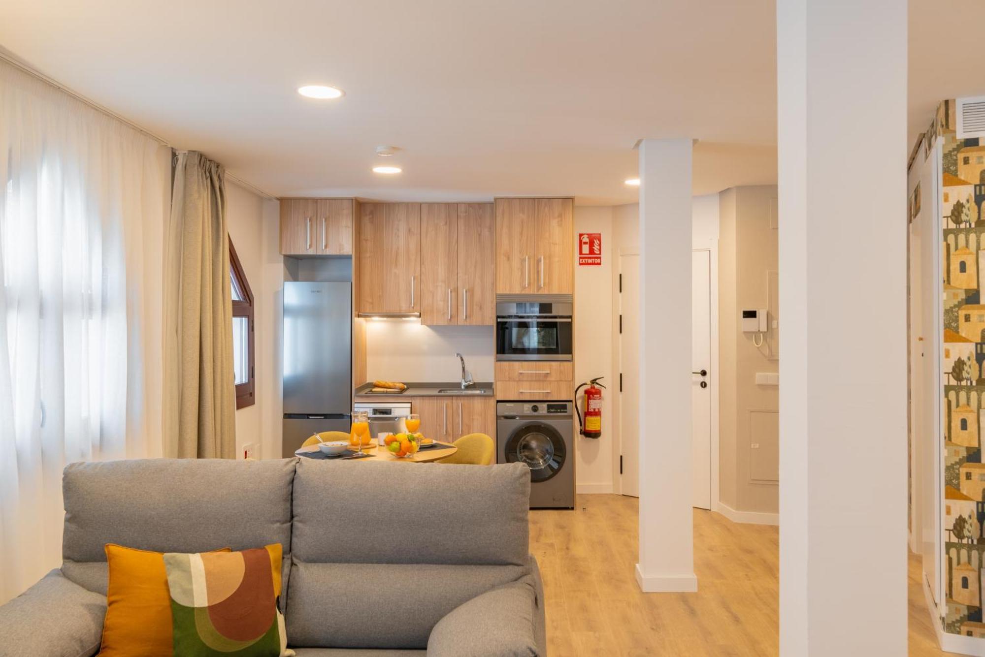 Feelathome Atarazanas Apartments มาลากา ภายนอก รูปภาพ